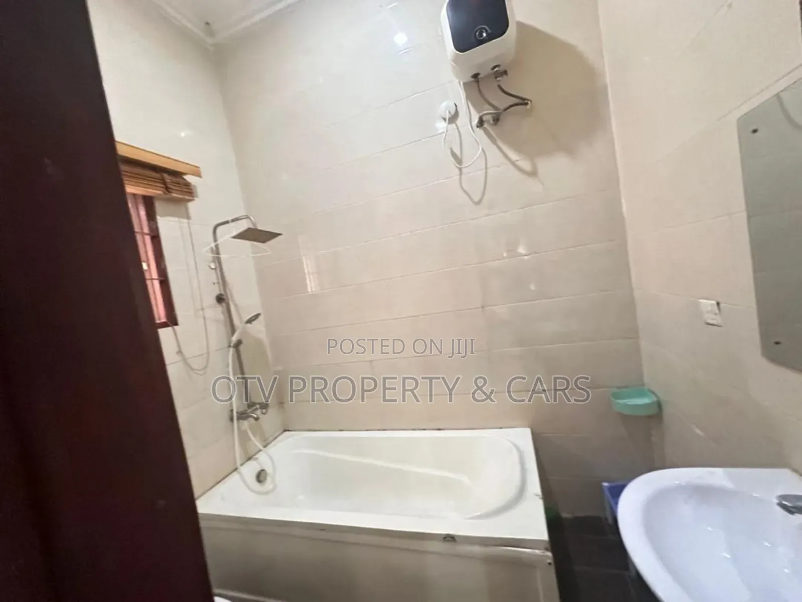 Furnished 3bdrm Townhouse/Terrace in Lekki for sale