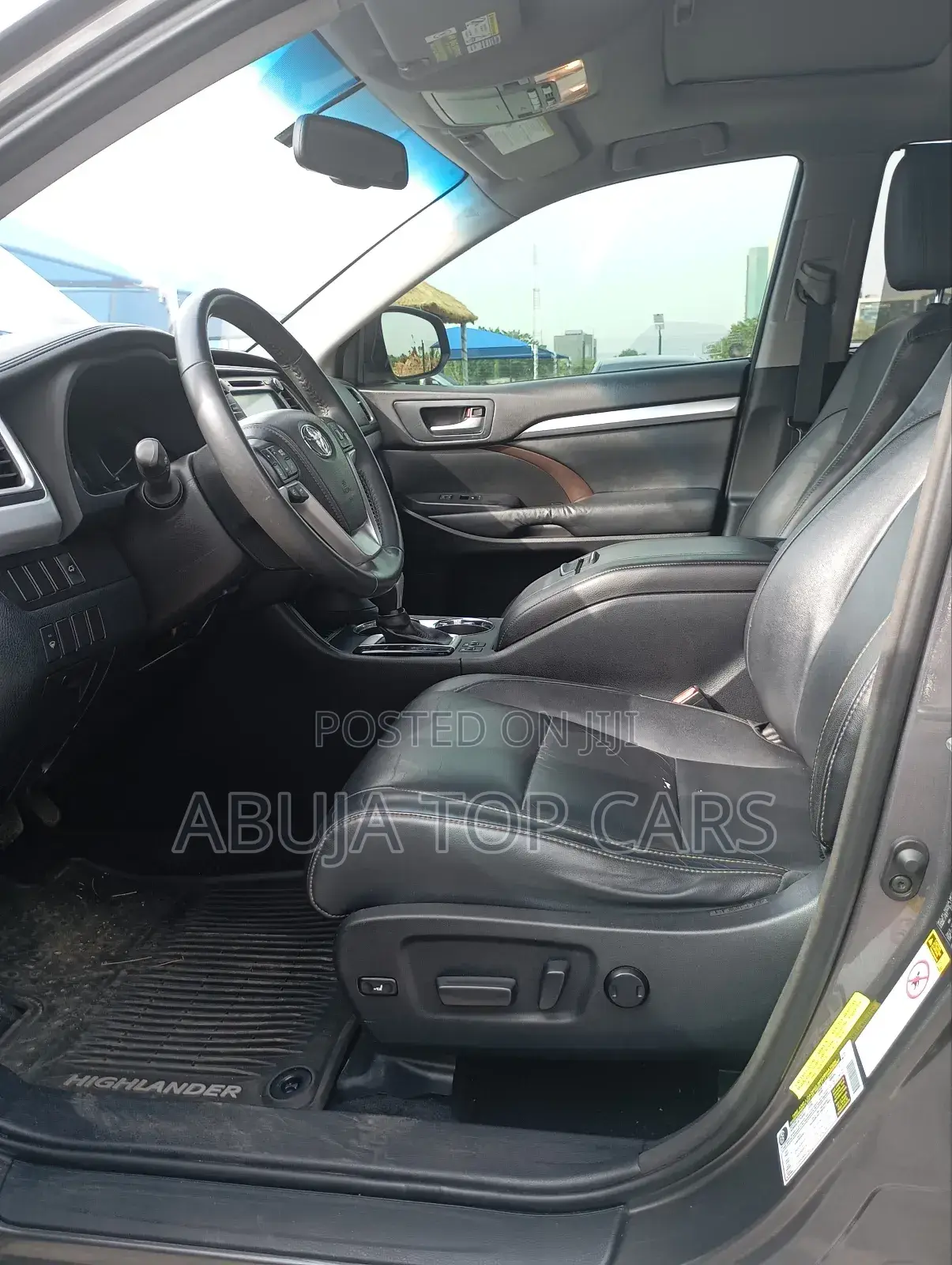 Toyota Highlander XLE 2019 Gray