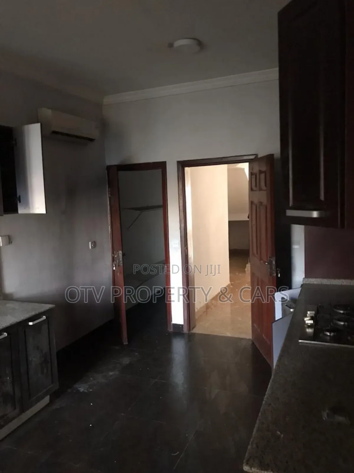 Furnished 4bdrm Duplex in Idado for sale