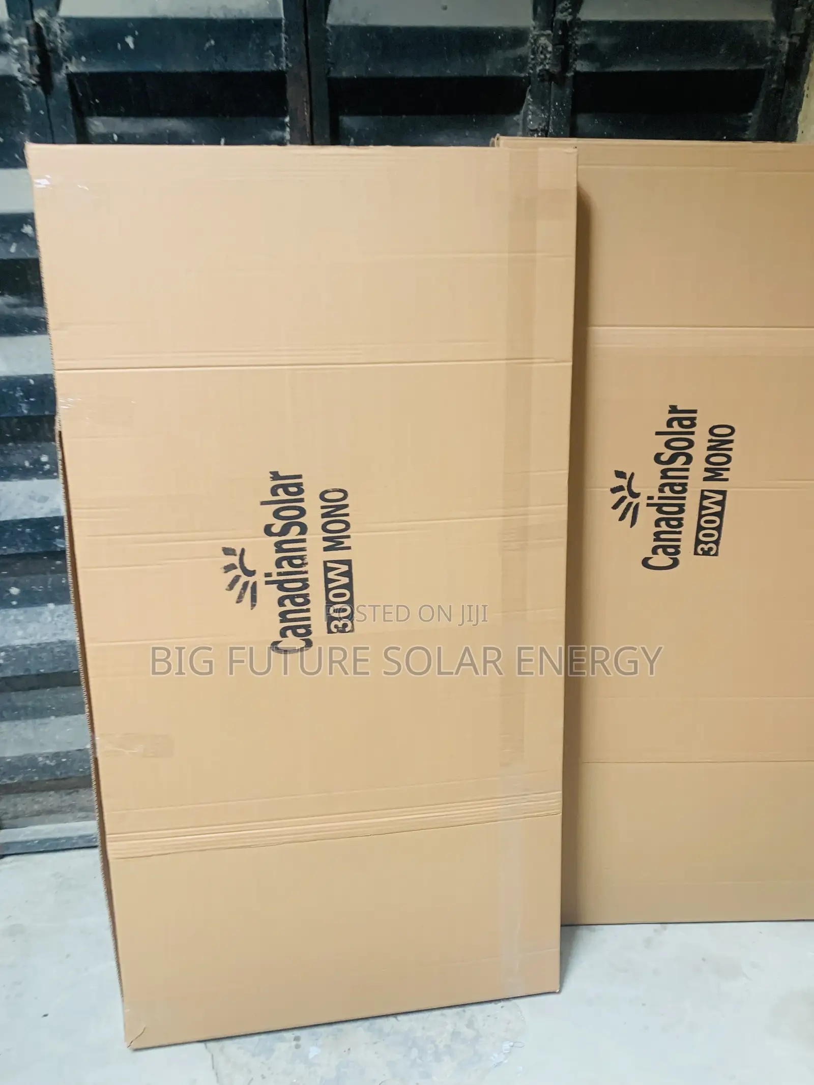 300watts Canadian Solar Panel