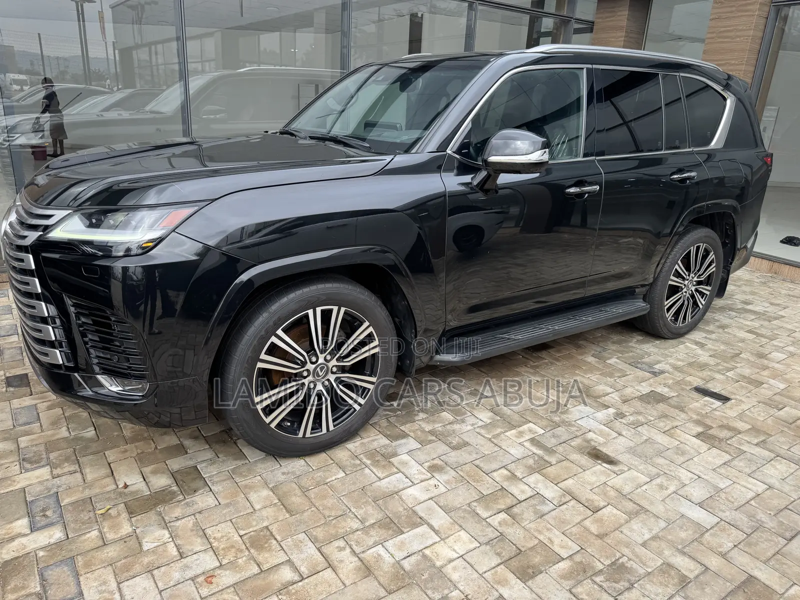 Lexus LX 2022 Black