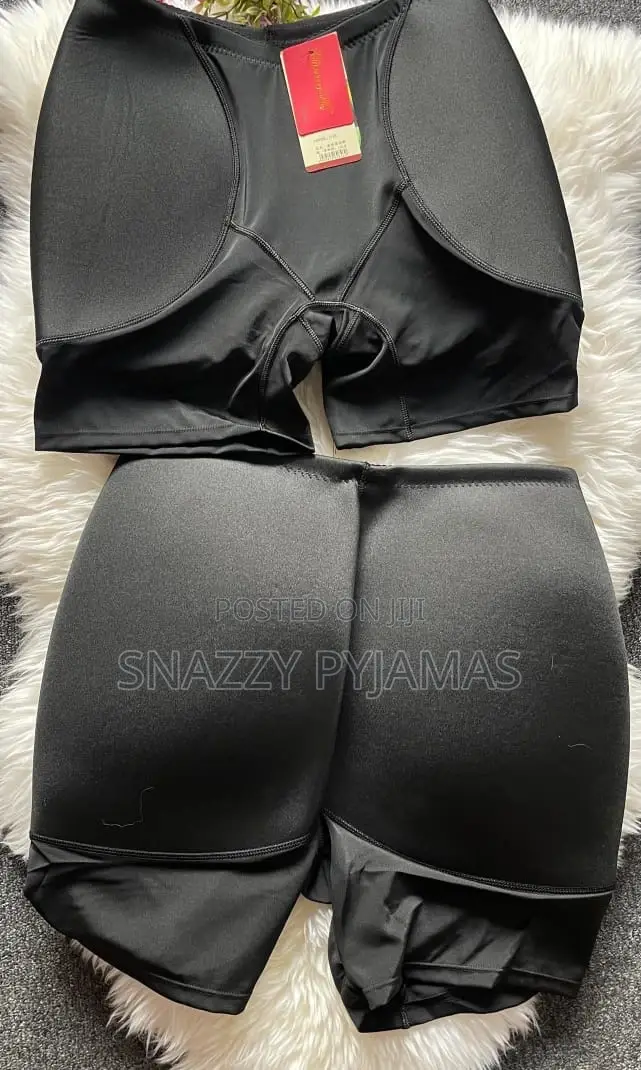 Padded Hips and Bumbum