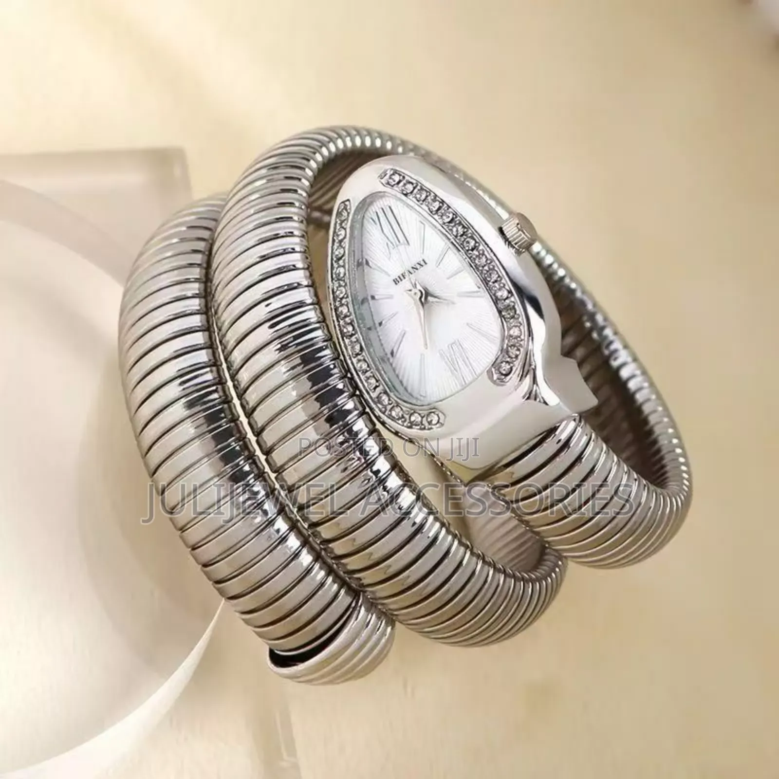 Quality Ladies Snake Bangle Wristwatch
