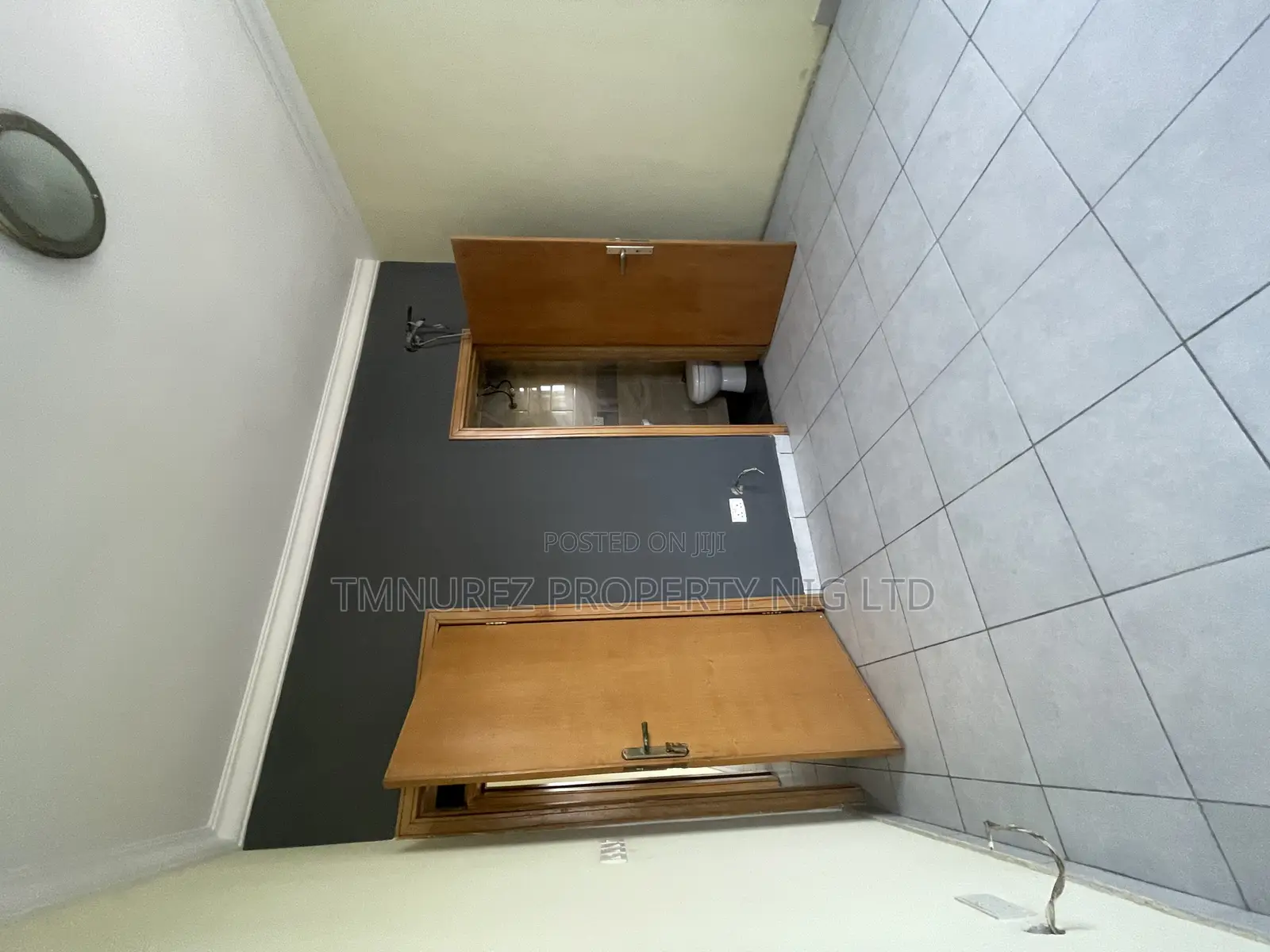 2bdrm Apartment in Lekki Phase1 for rent