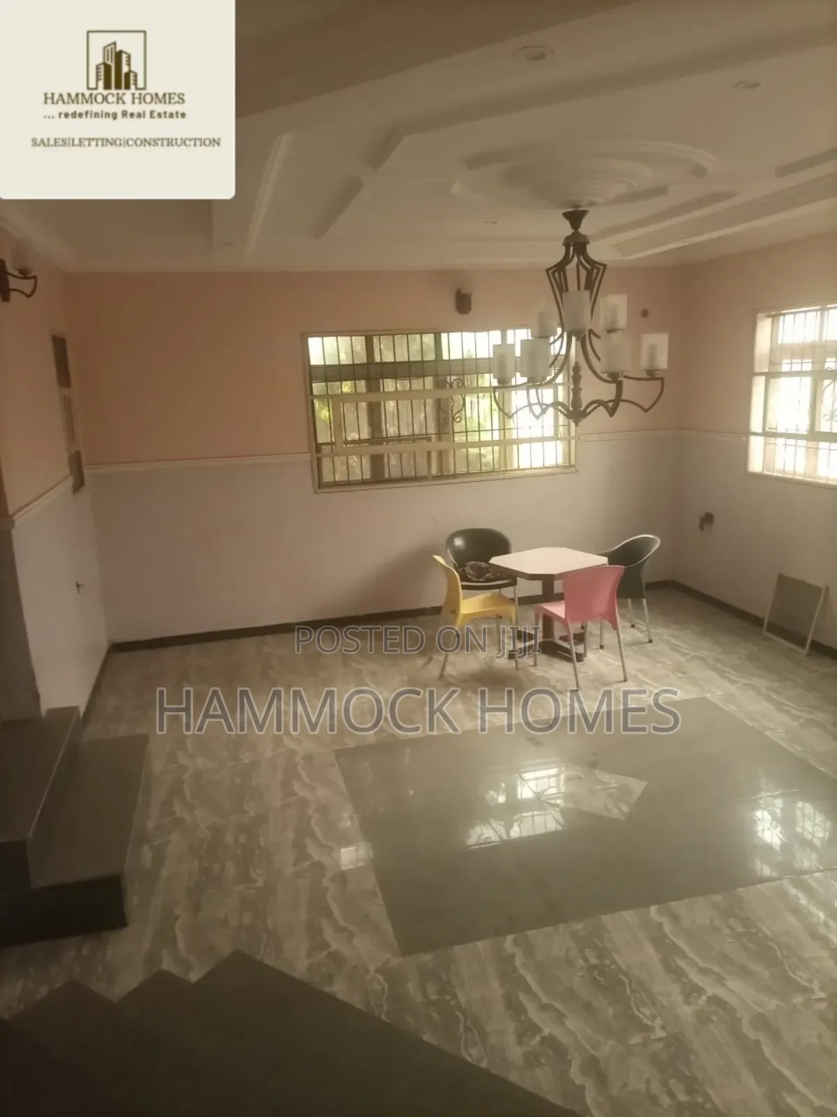 7bdrm Duplex in Tella Estate, Akobo for sale