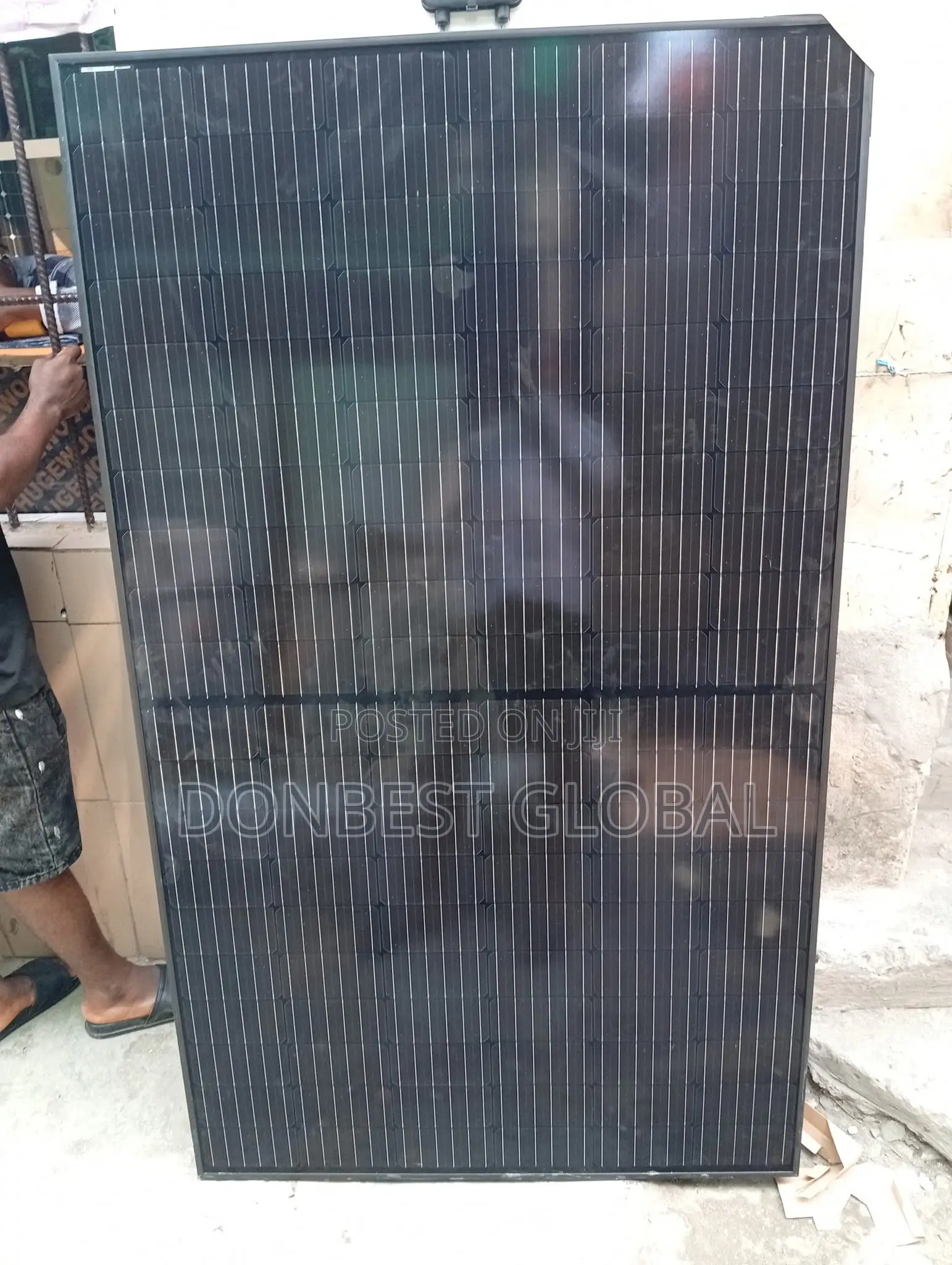 550watts Solar Panels Mono Canada All Black