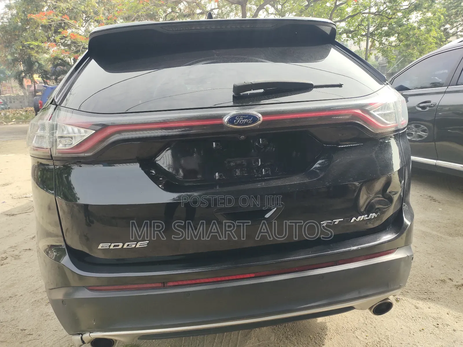 Ford Edge Titanium 4dr SUV AWD (2.0L 4cyl Turbo 6A) 2015 Black