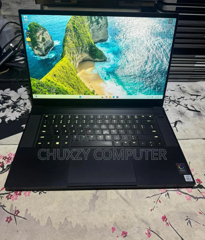 Laptop Razer Blade Advanced 16GB Intel Core I7 SSD 1T
