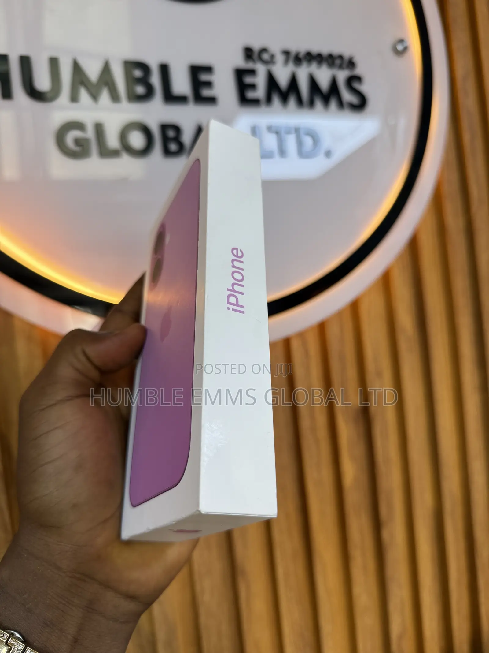 New Apple iPhone 16 128 GB Pink