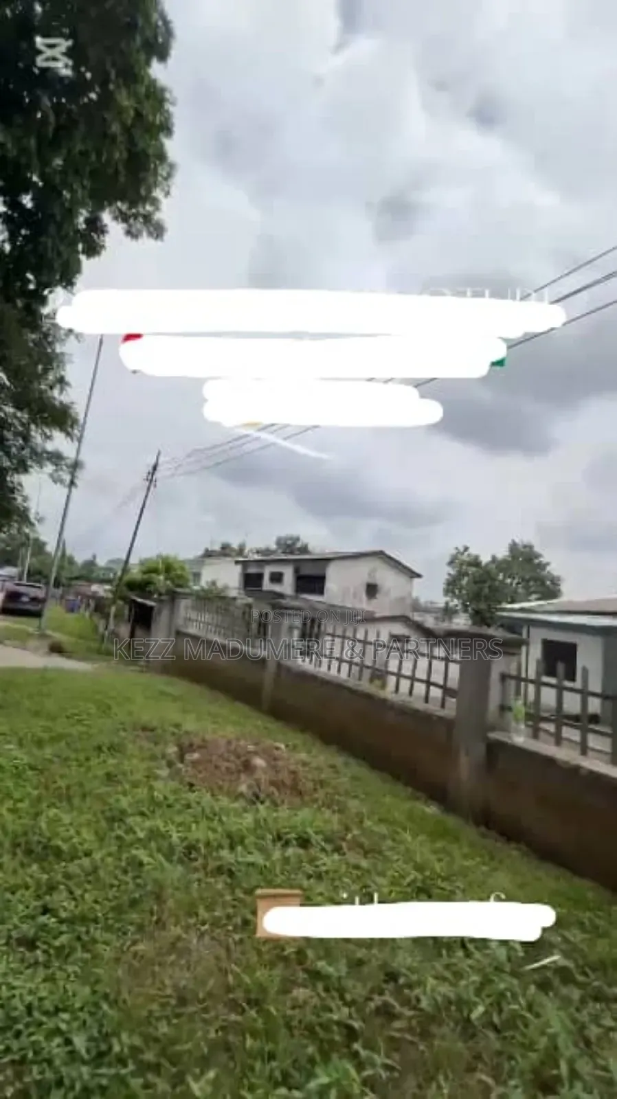 For Sale : 2 Plots (930) With Old Structure at Old Gra Ph