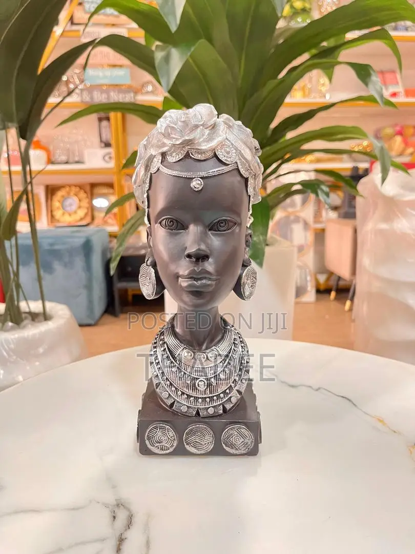 Black Silver African Queen Figurine Decor.