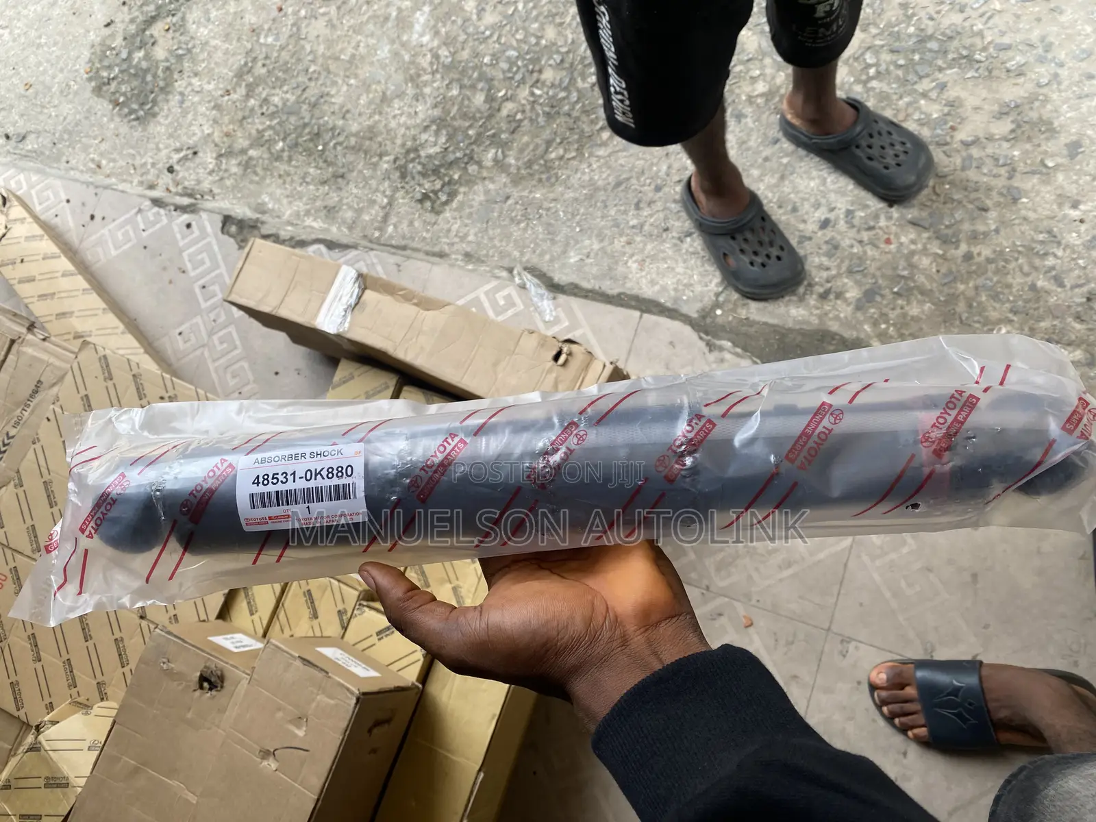 Back Shock Absorber for Hilux Revolution 2016-2018,2019,2020