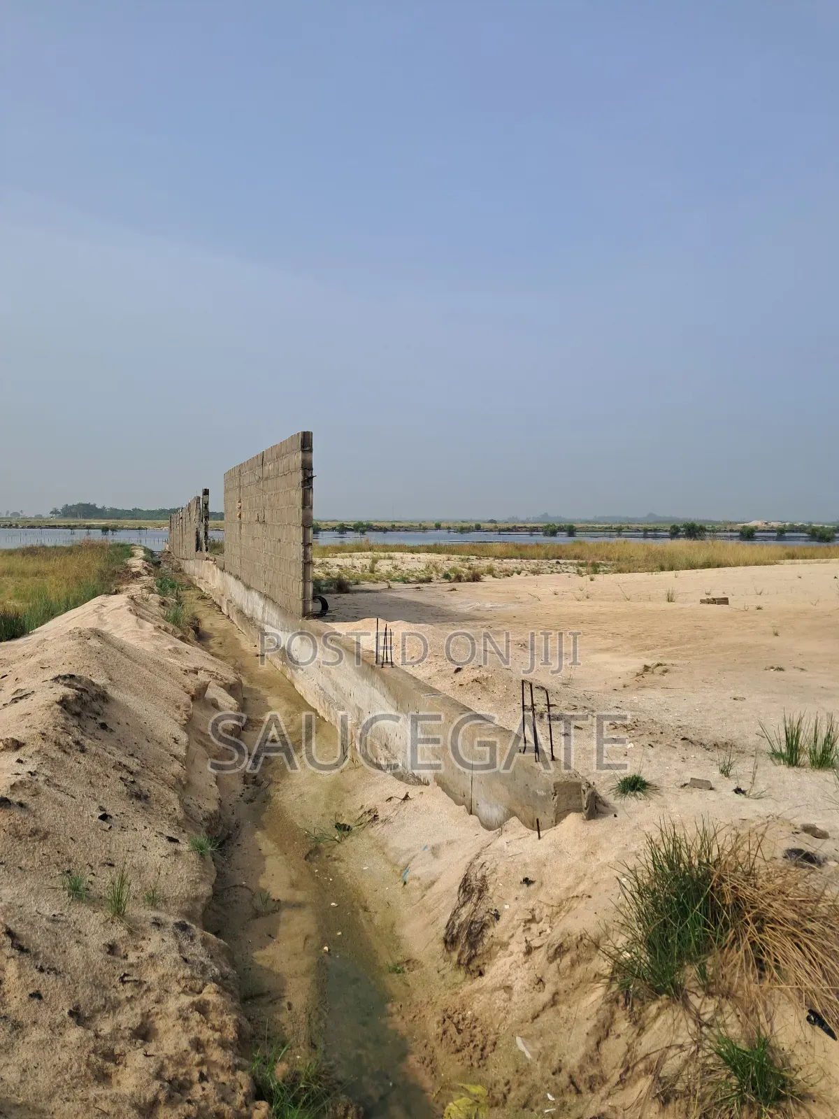 Dry Land for Sale Global C of O