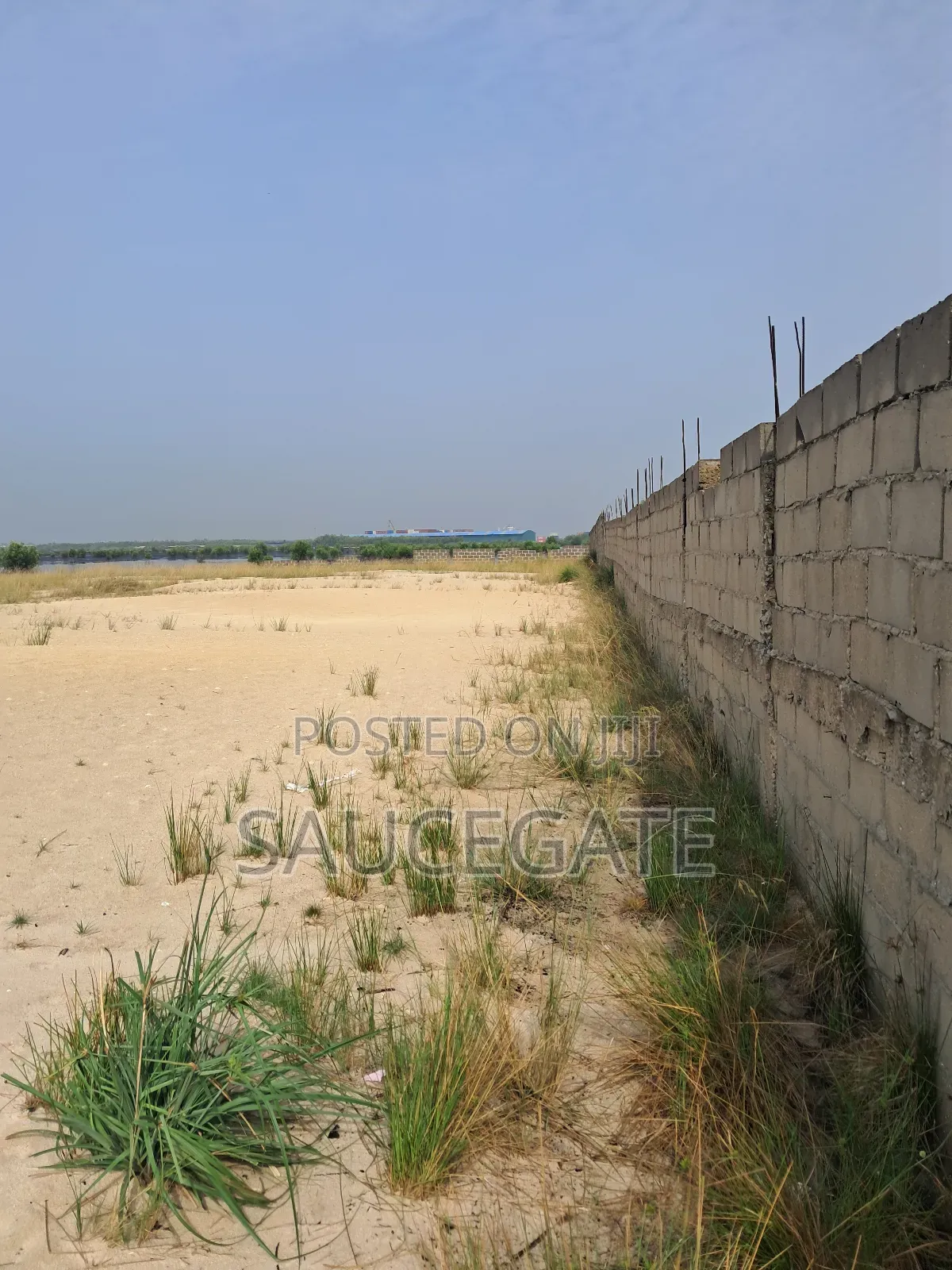 Dry Land for Sale Global C of O