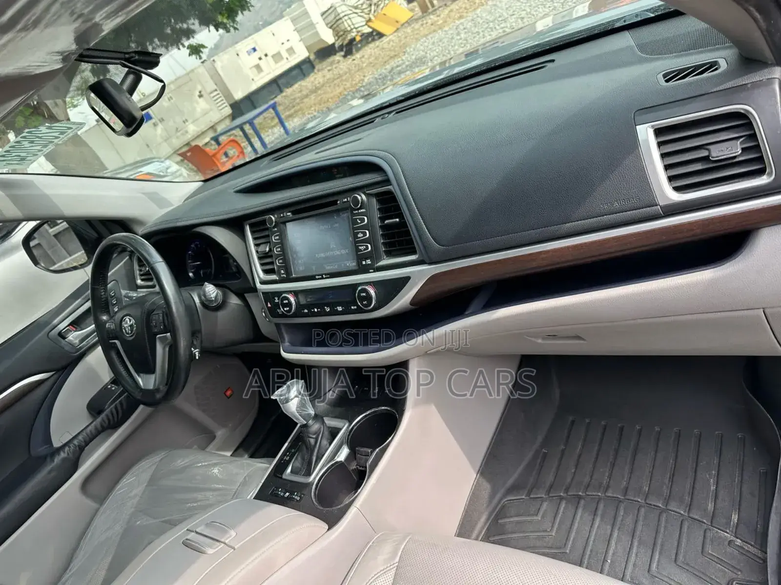 Toyota Highlander Limited 4x2 V6 (3.5L 6cyl 8A) 2018 Silver