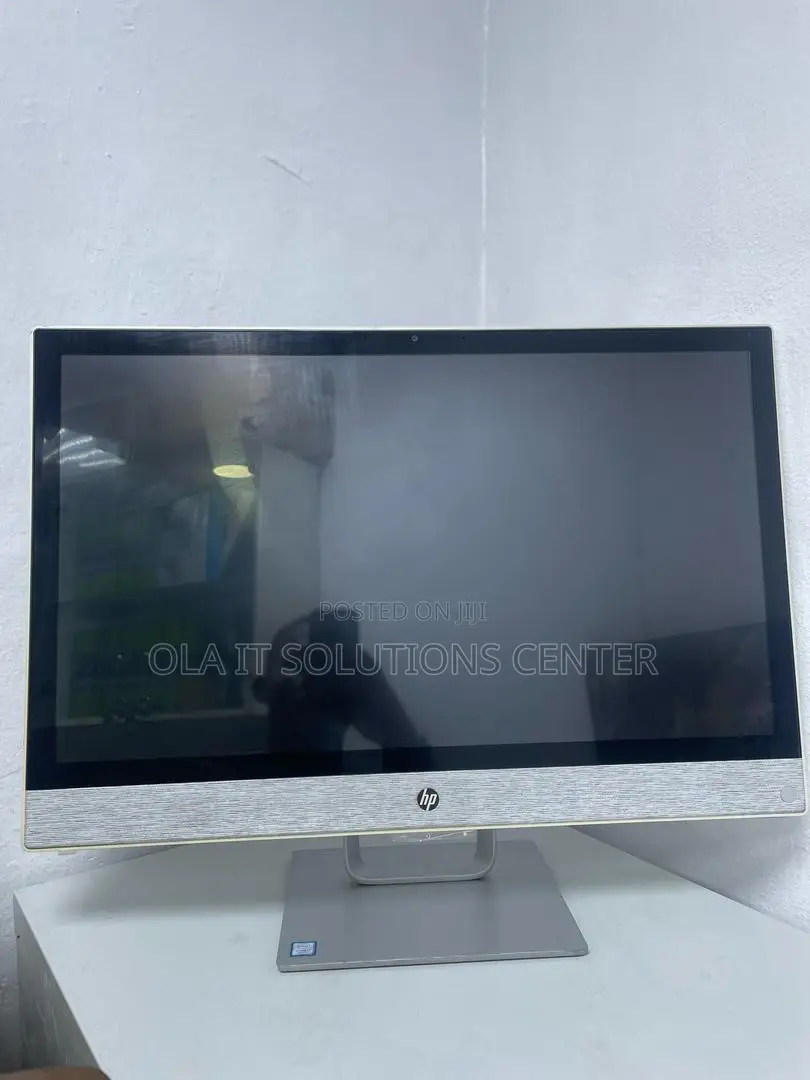 Desktop Computer HP Pavilion 24 8GB Intel Core I7 HDD 1T