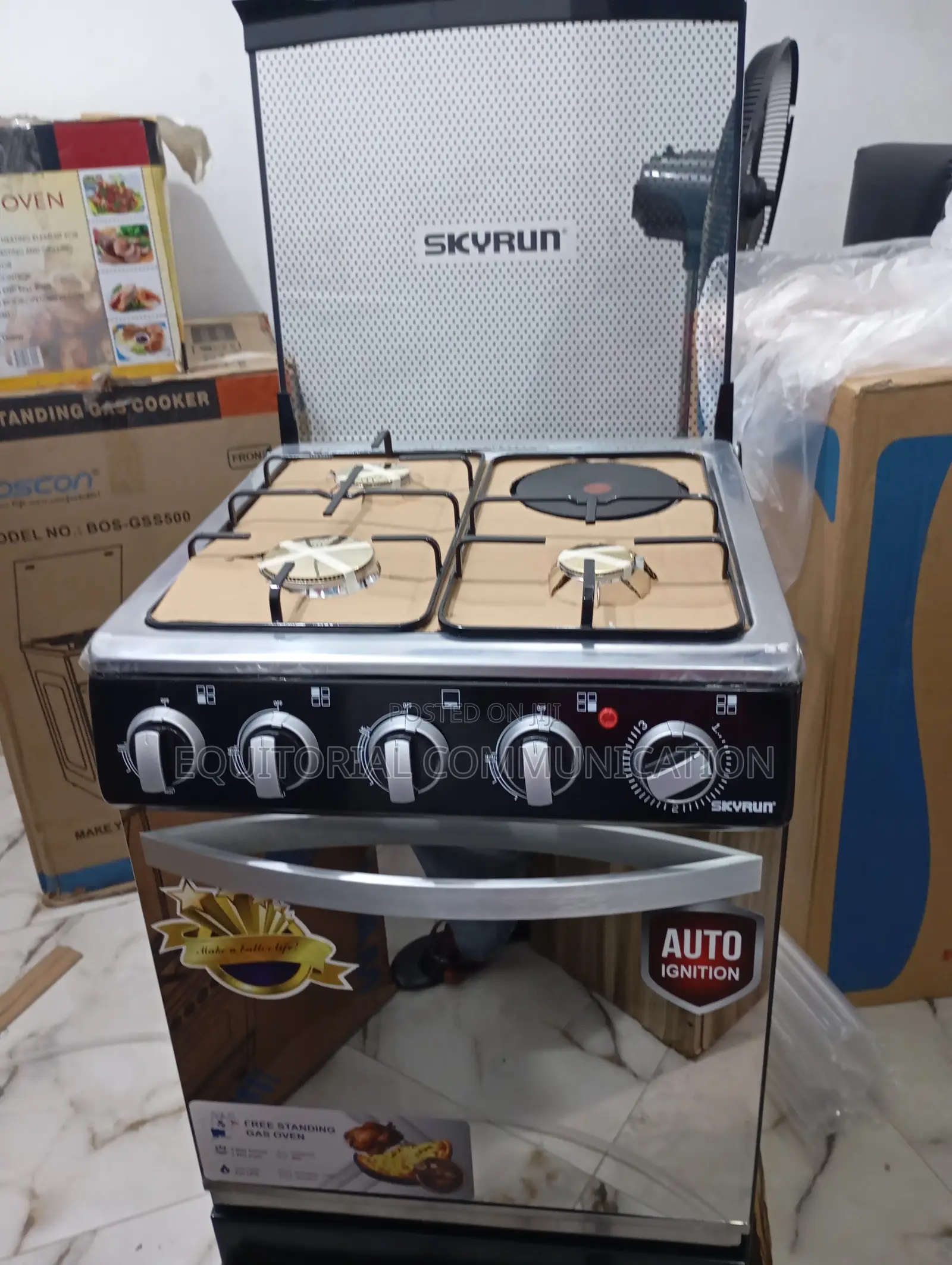 Skyrun Gas Cooker(3 Burners+1 Hotplate)- GCS-3g1e/X Black
