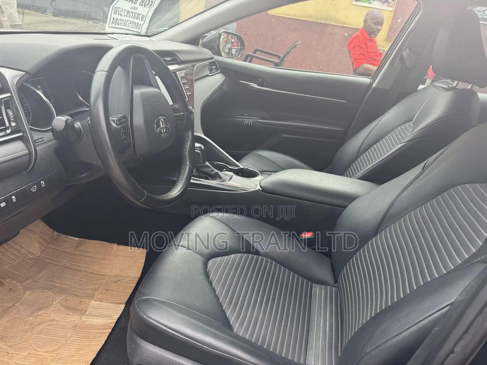 Toyota Camry SE FWD 2020 Black