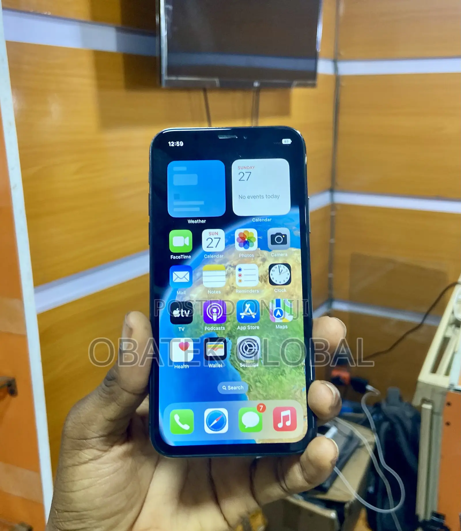 Apple iPhone X 64 GB Black