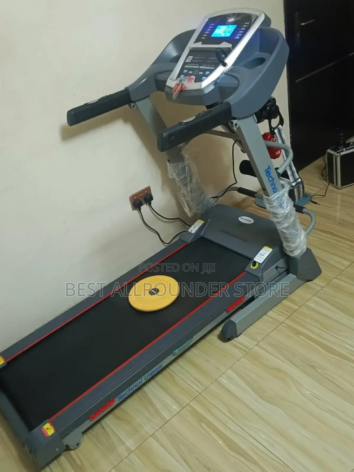 2.5hp Techno Fitness Treadmill Machine