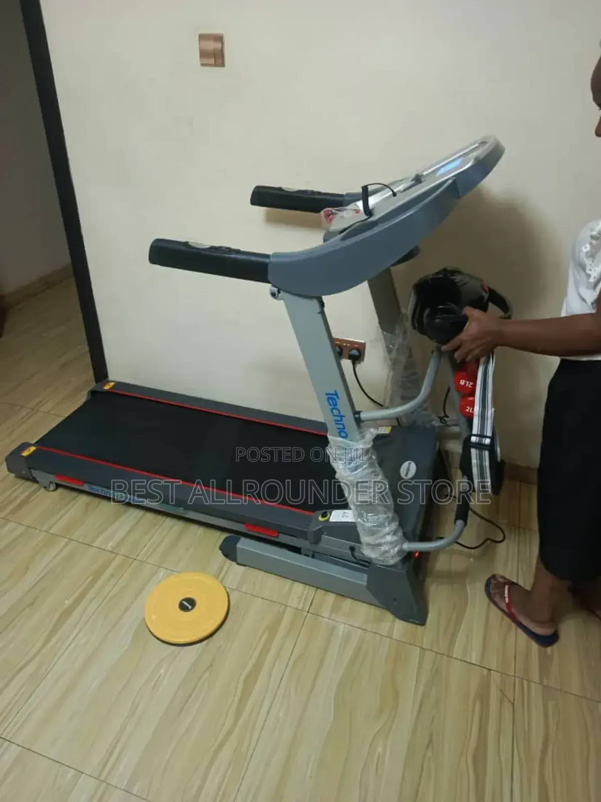 2.5hp Techno Fitness Treadmill Machine
