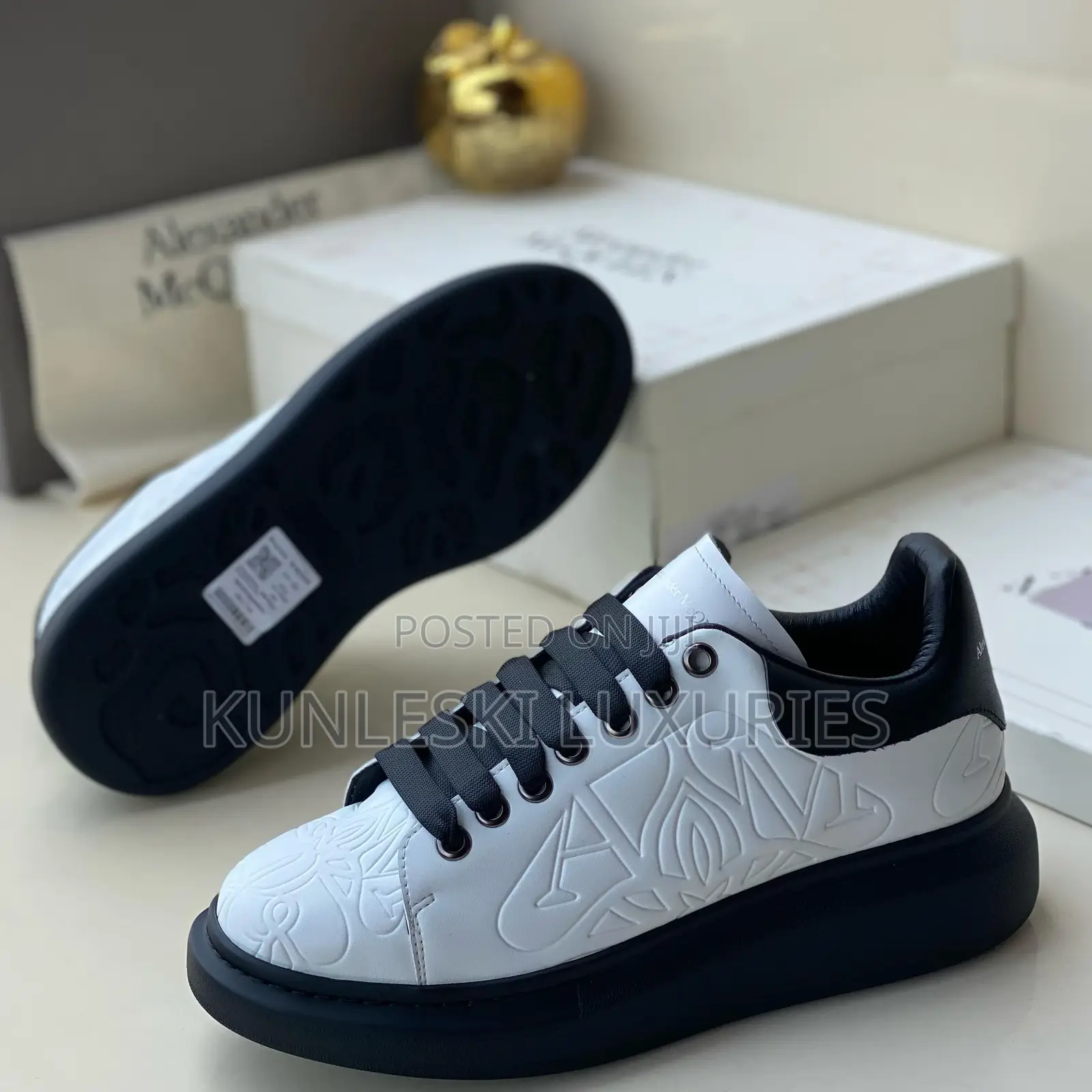 Original Alexander McQueen Sneakers in 2 Colors