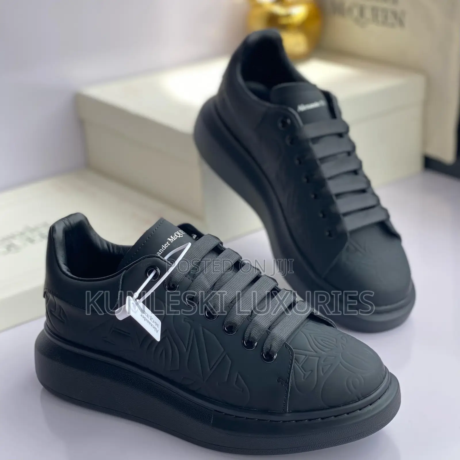 Original Alexander McQueen Sneakers in 2 Colors