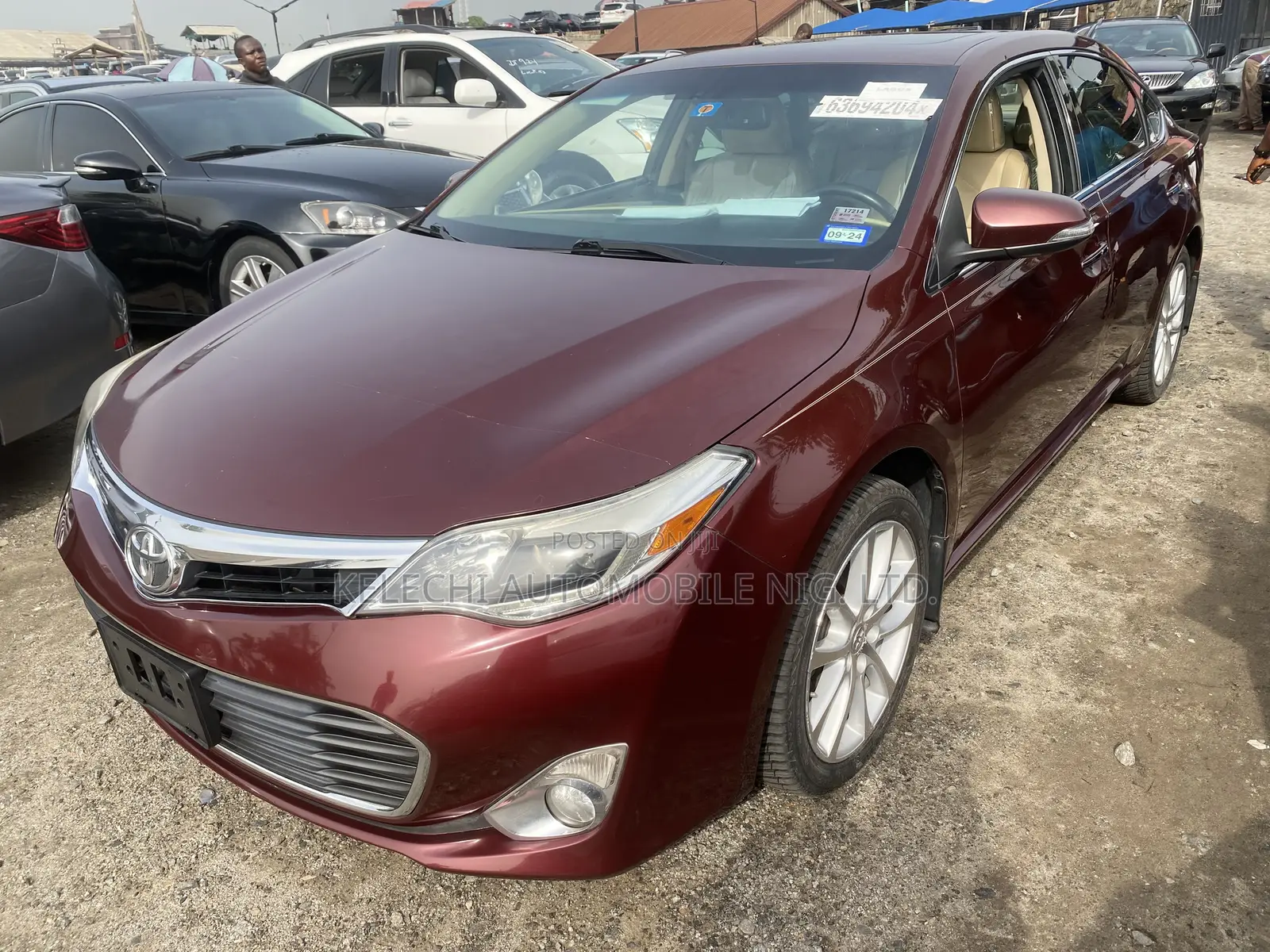 Toyota Avalon Limited Sedan FWD (3.5L 6cyl 6A) 2013 Red