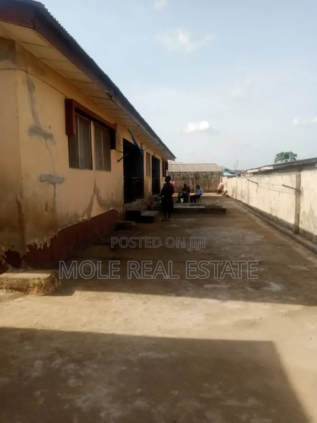 3bdrm Bungalow in Ikotun Ijegun for sale