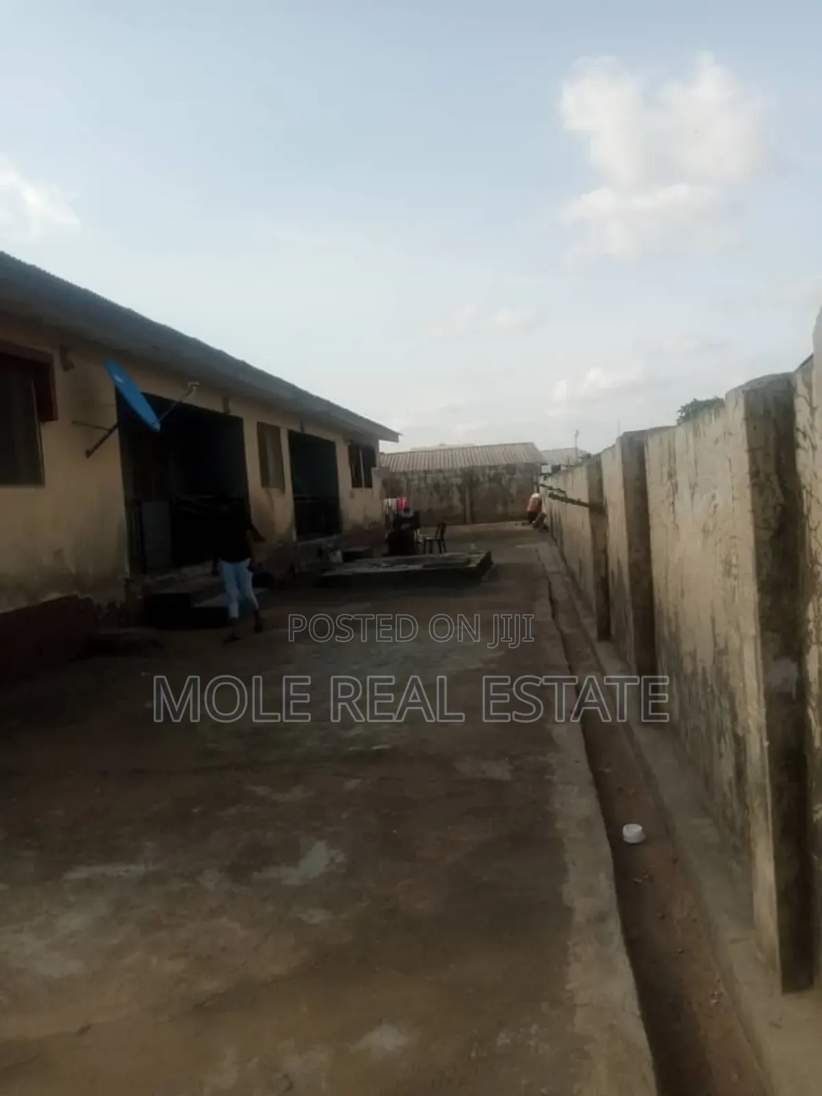 3bdrm Bungalow in Ikotun Ijegun for sale