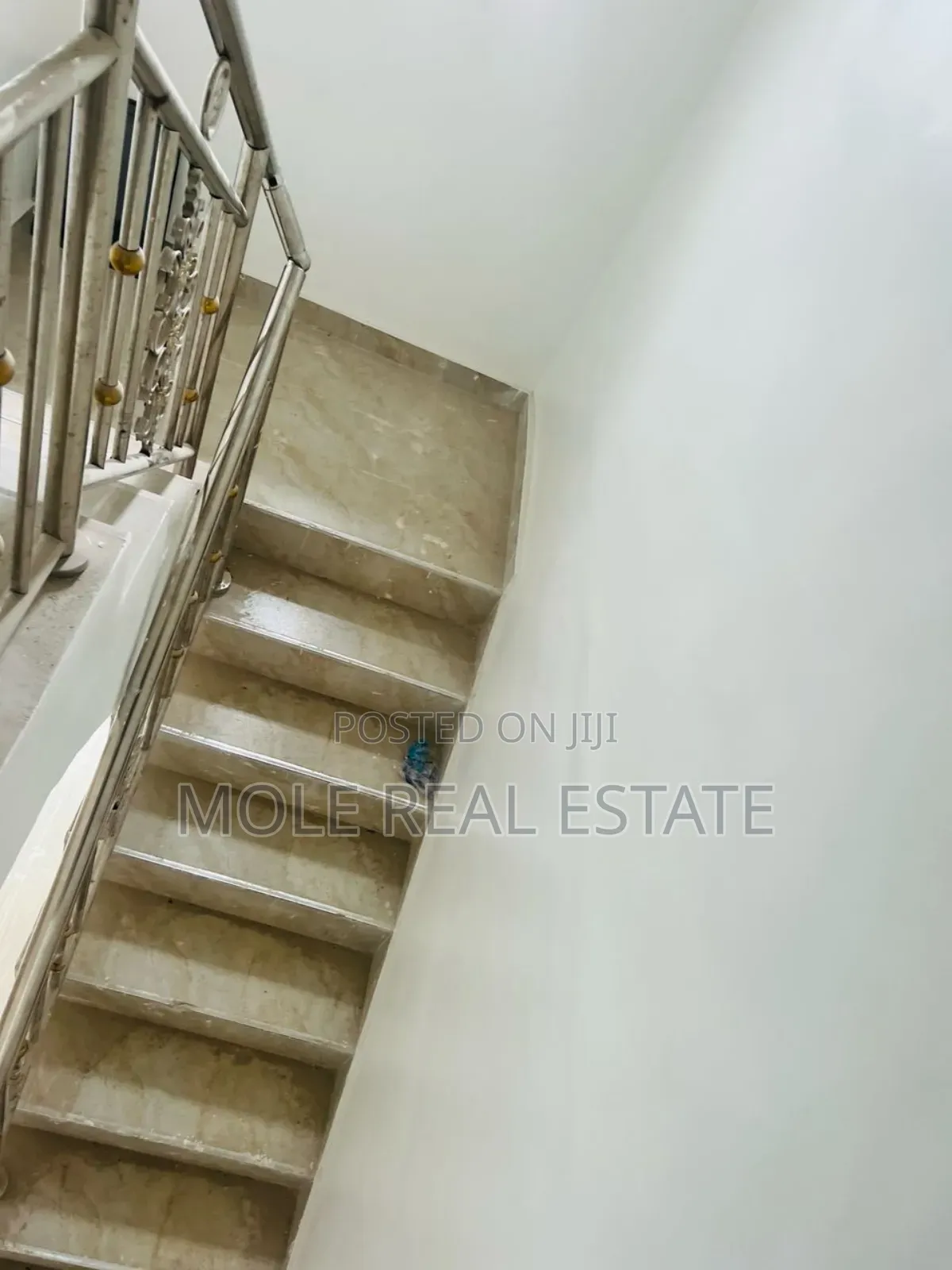 3bdrm Block of Flats in Ojo Alaba for sale