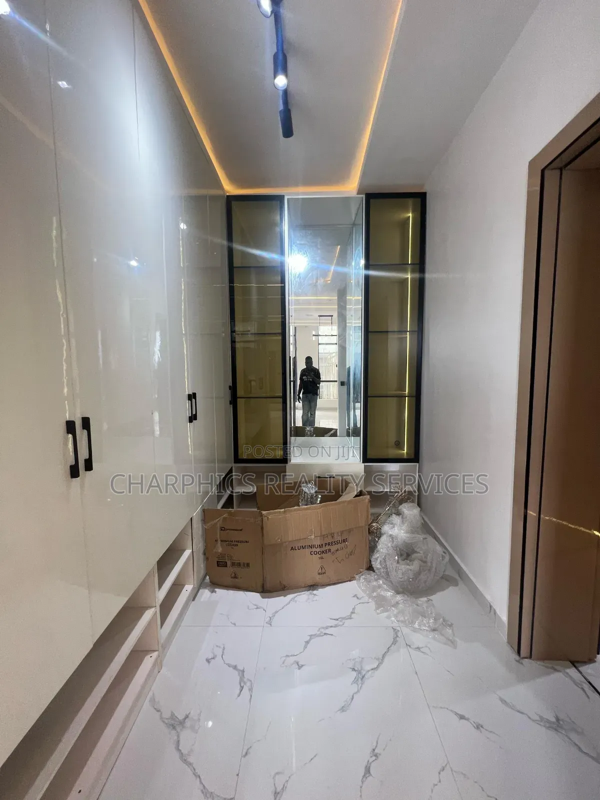 5bdrm Duplex in Ajah for sale
