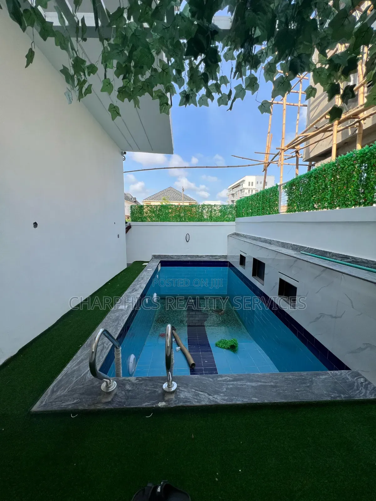 5bdrm Duplex in Ajah for sale