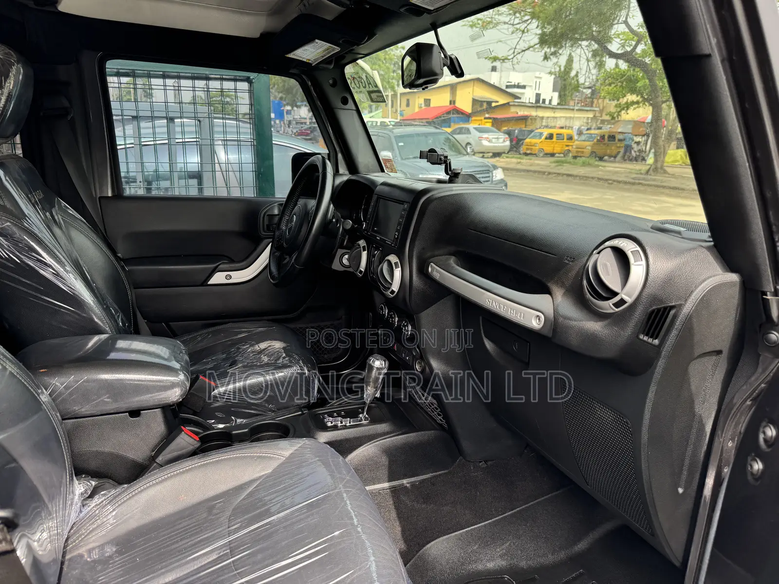 Jeep Wrangler Sahara 4x4 2017 Gray