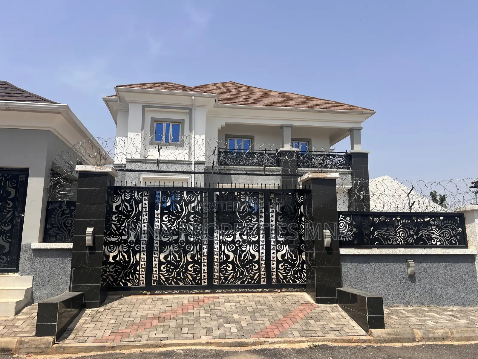 4bdrm Duplex in Kings Park Estate, Lugbe District for sale