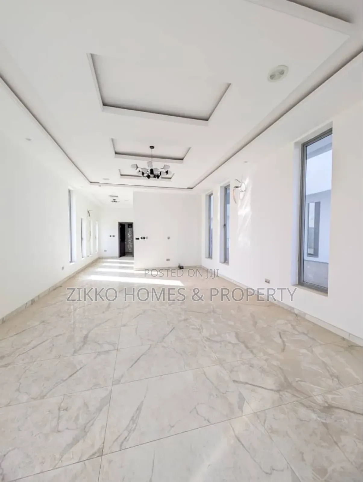 5bdrm Duplex in Osapa London, Lekki for sale