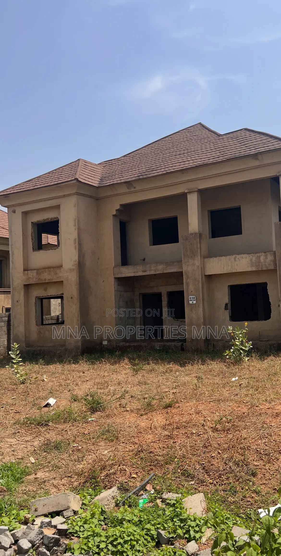 5bdrm Duplex in Kings Park Estate, Lugbe District for sale
