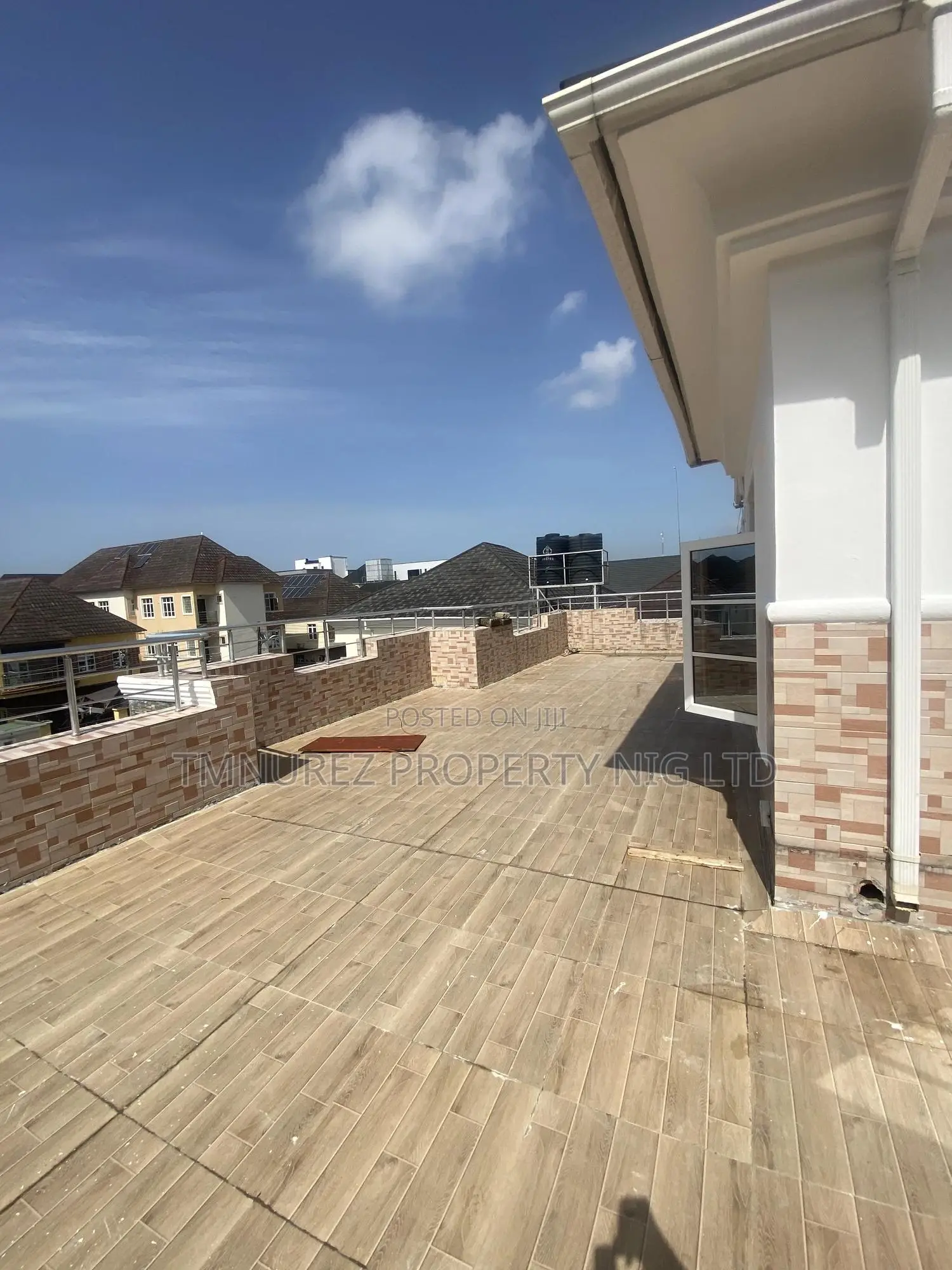 4bdrm Apartment in Chevron, Lekki for rent