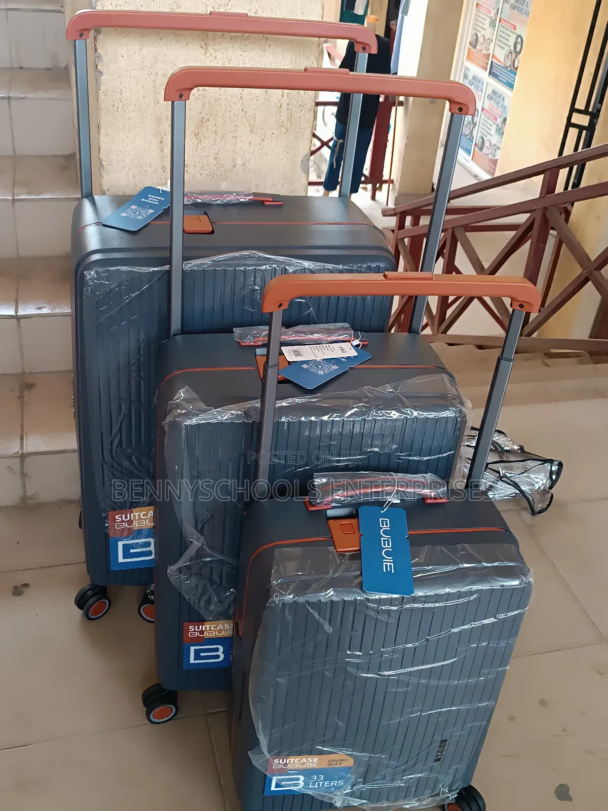 Set Of 3 Quality Complete Polypropylene Grey Luggages Wide Pole