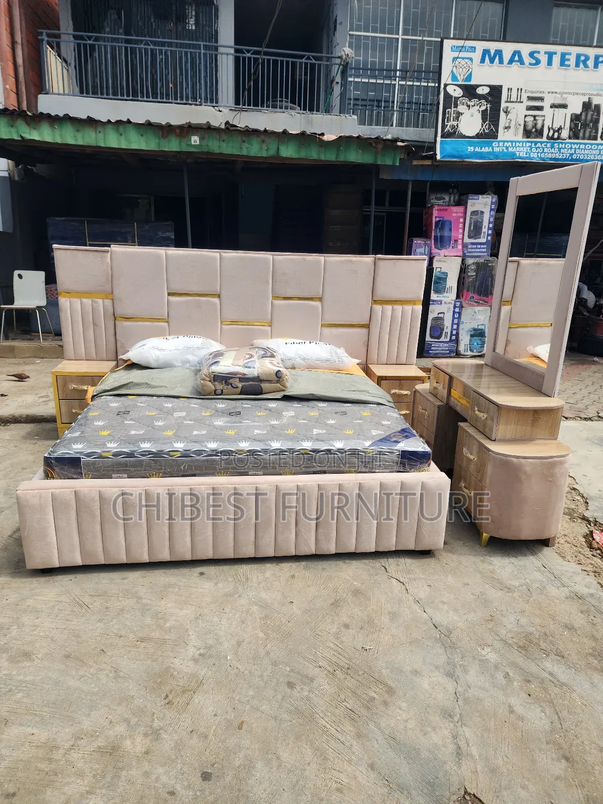 Unique Cream Colour 6by6 Padded Bed.