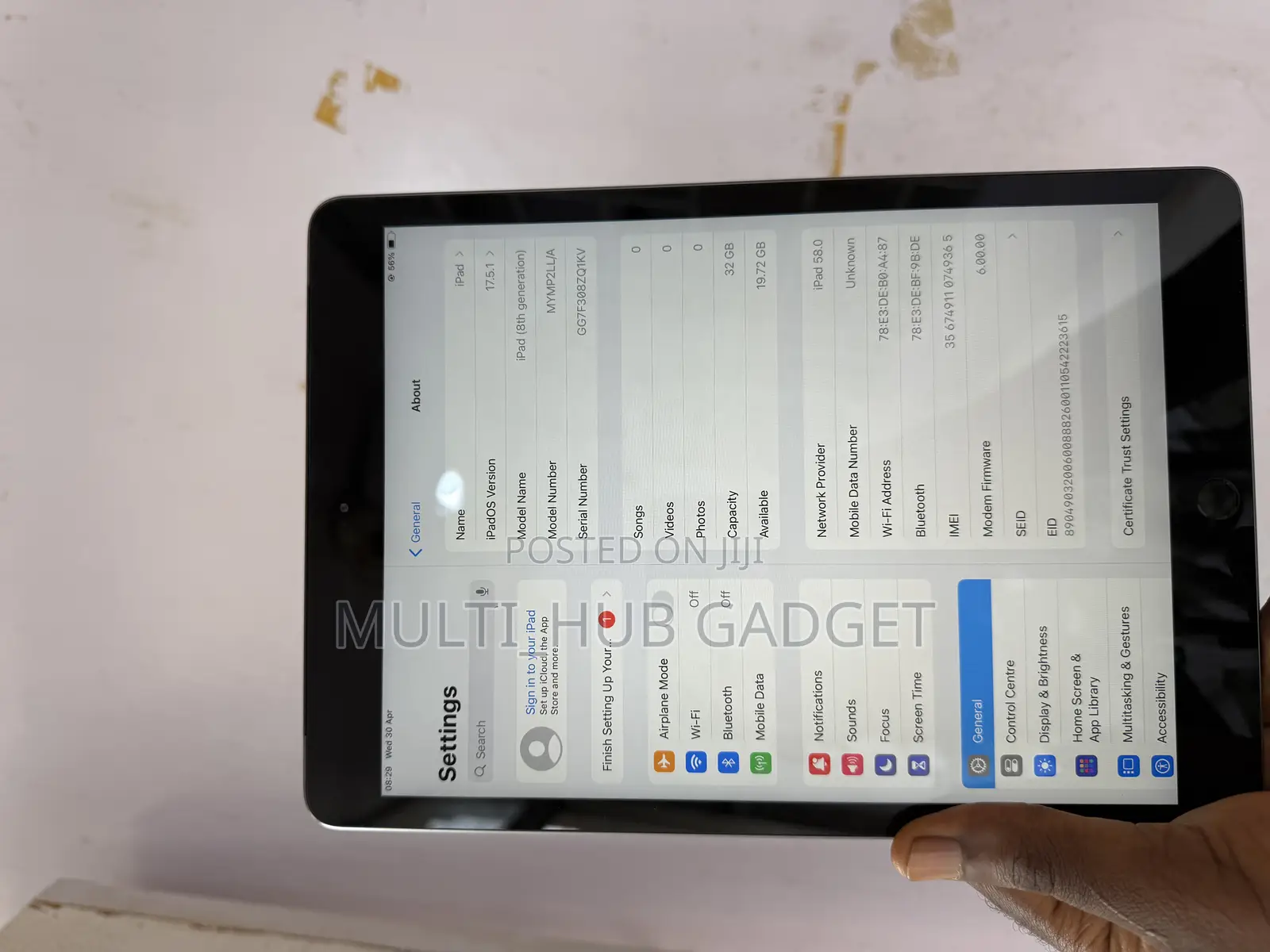 Apple iPad 10.2 (2020) 32 GB Gray
