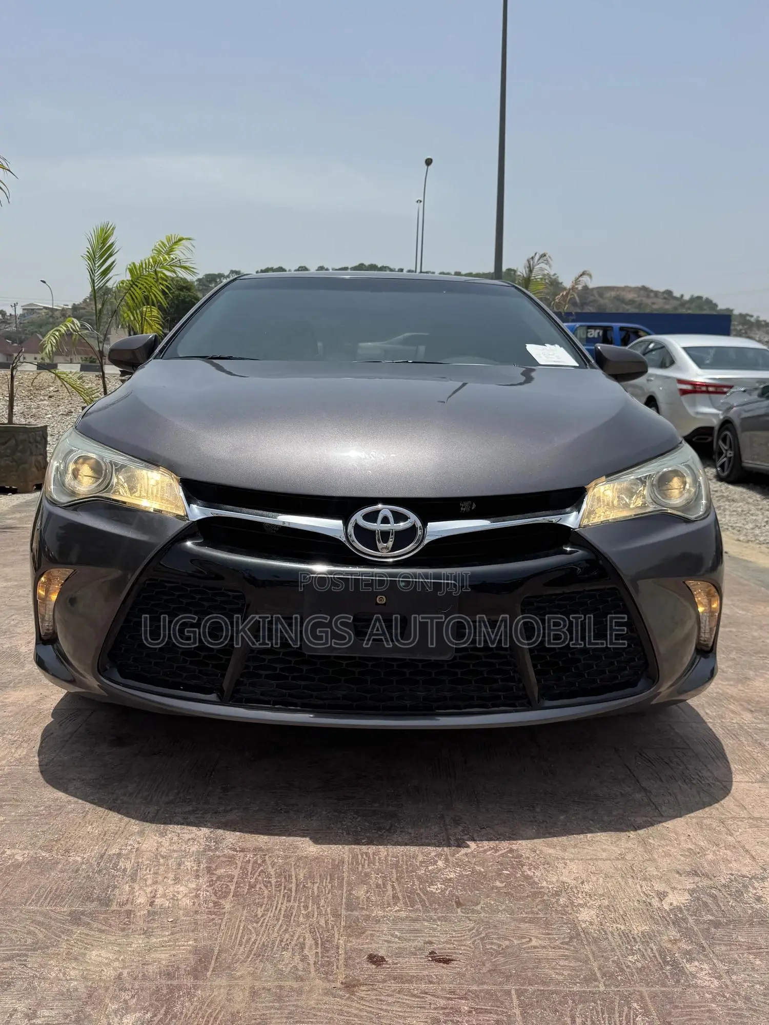 Toyota Camry SE 4dr Sedan (2.5L 4cyl 6A) 2015 Gray
