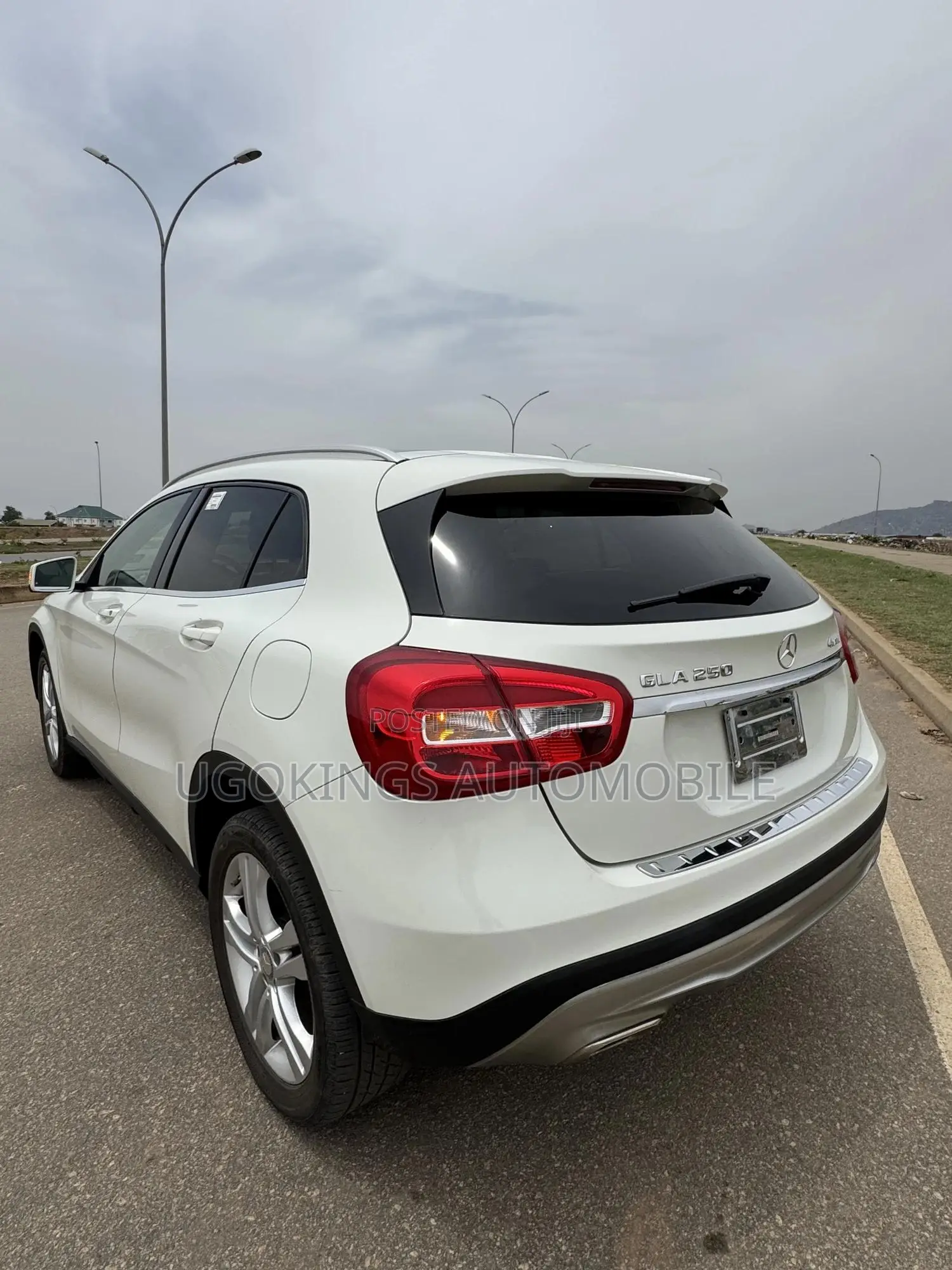 Mercedes-Benz GLA 250 2016 White
