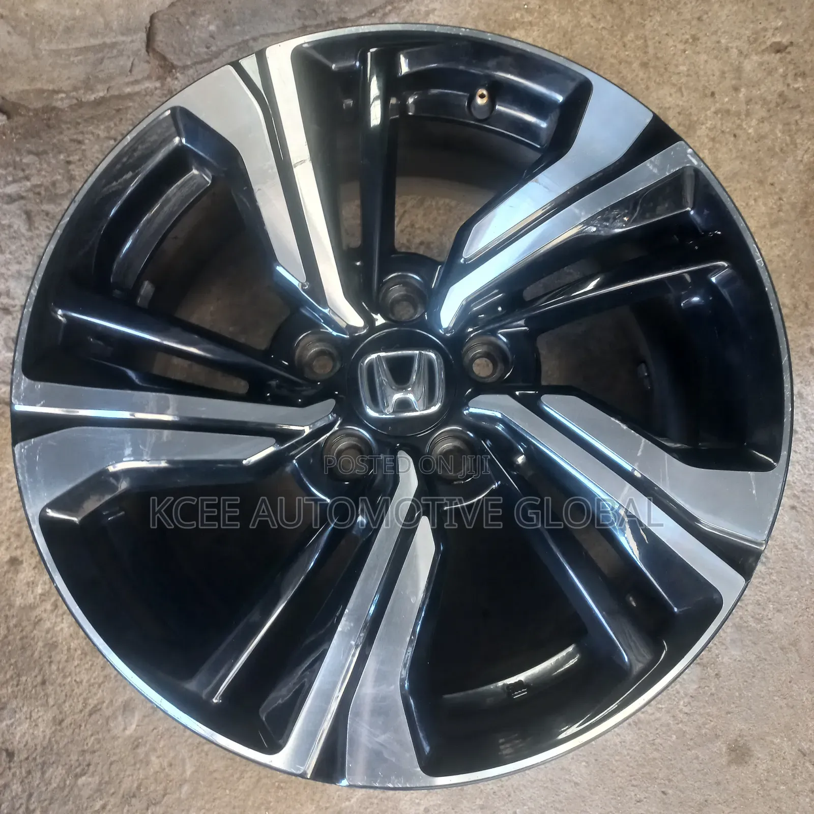 Honda Cr-v 17"Inches Rim