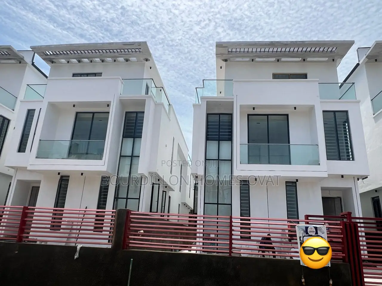 5bdrm Duplex in Chevron for sale