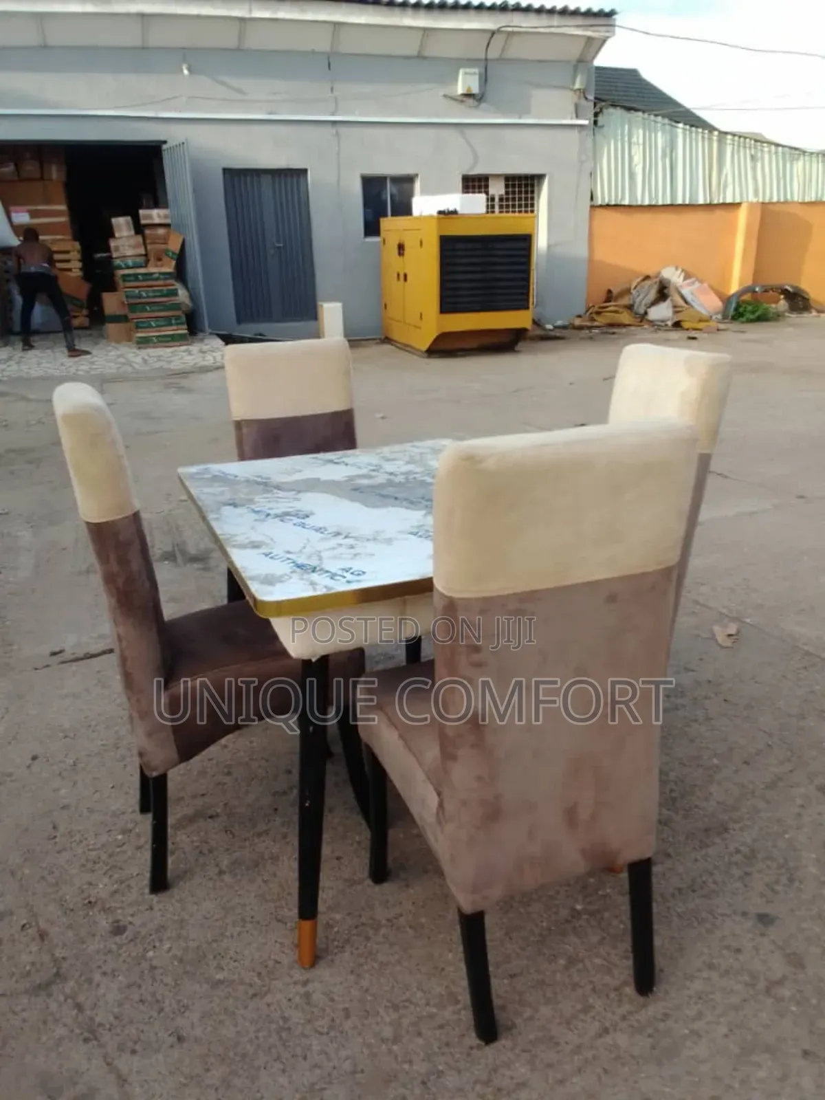 Brand New Top Quality 4 Seaters Faux Marble Dinning Set
