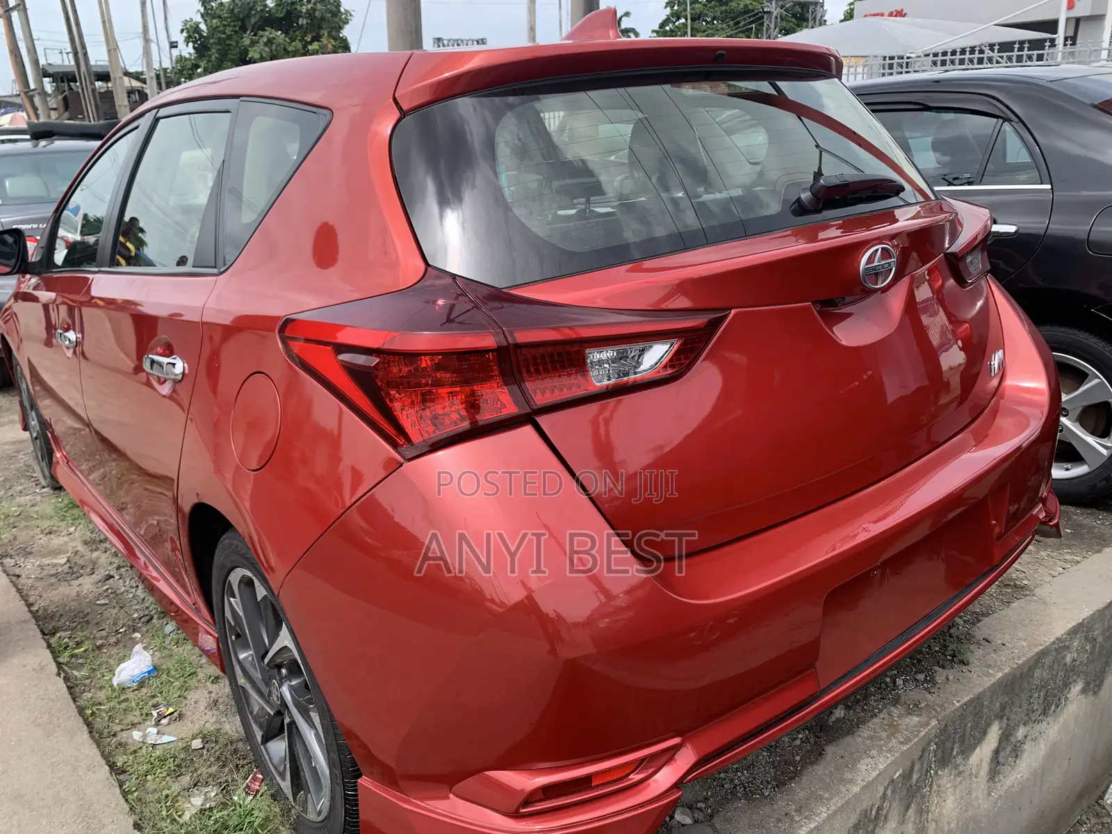 Scion iM 2015 Red