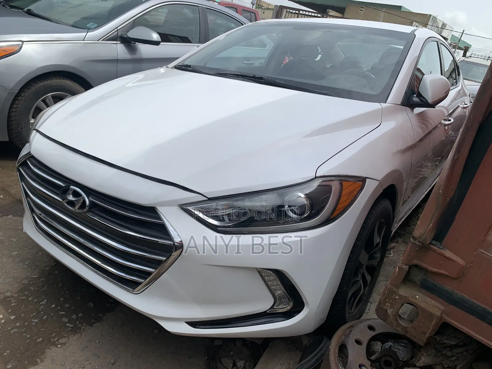 Hyundai Elantra Limited 2018 White