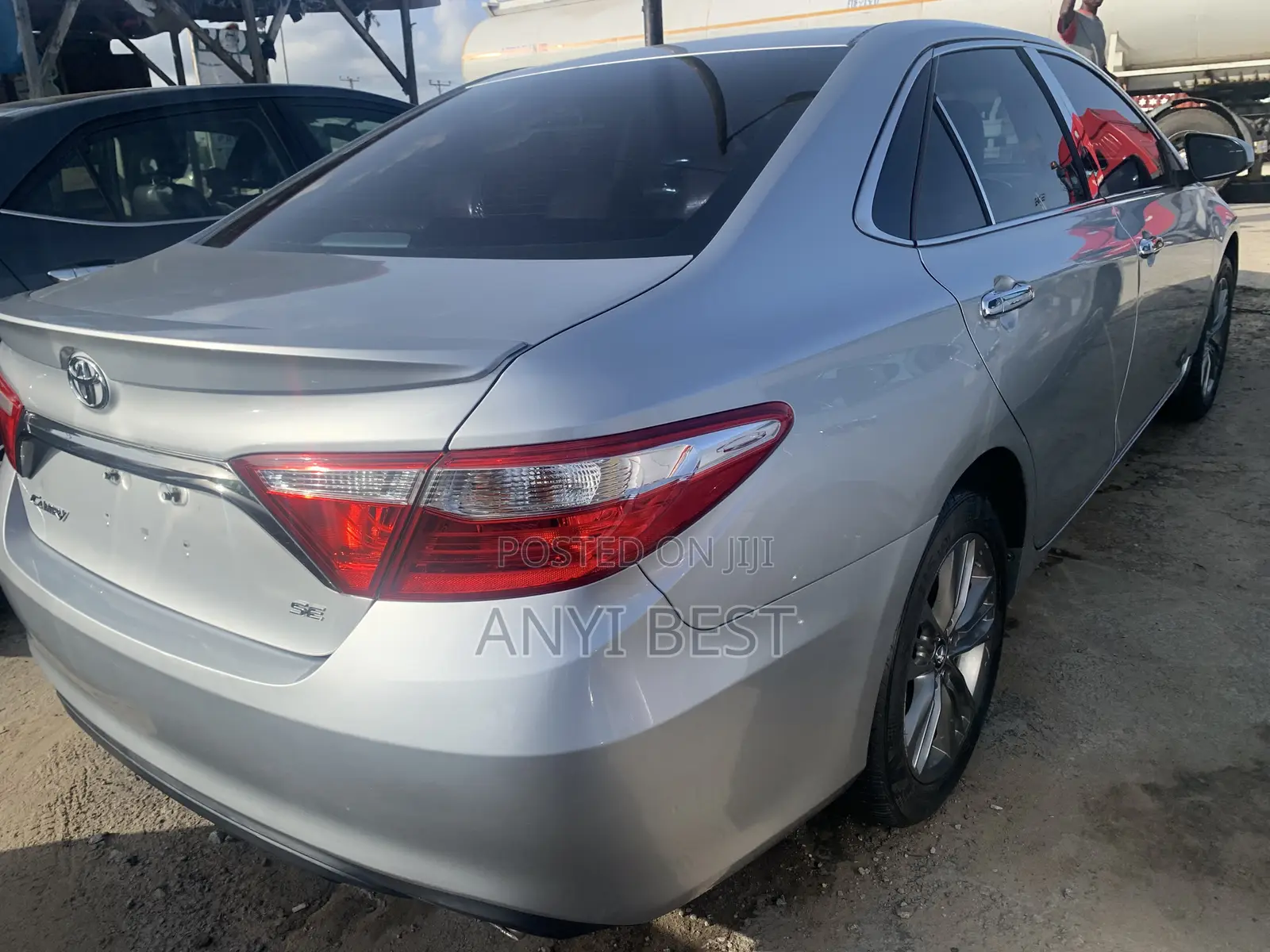 Toyota Camry 2016 Silver