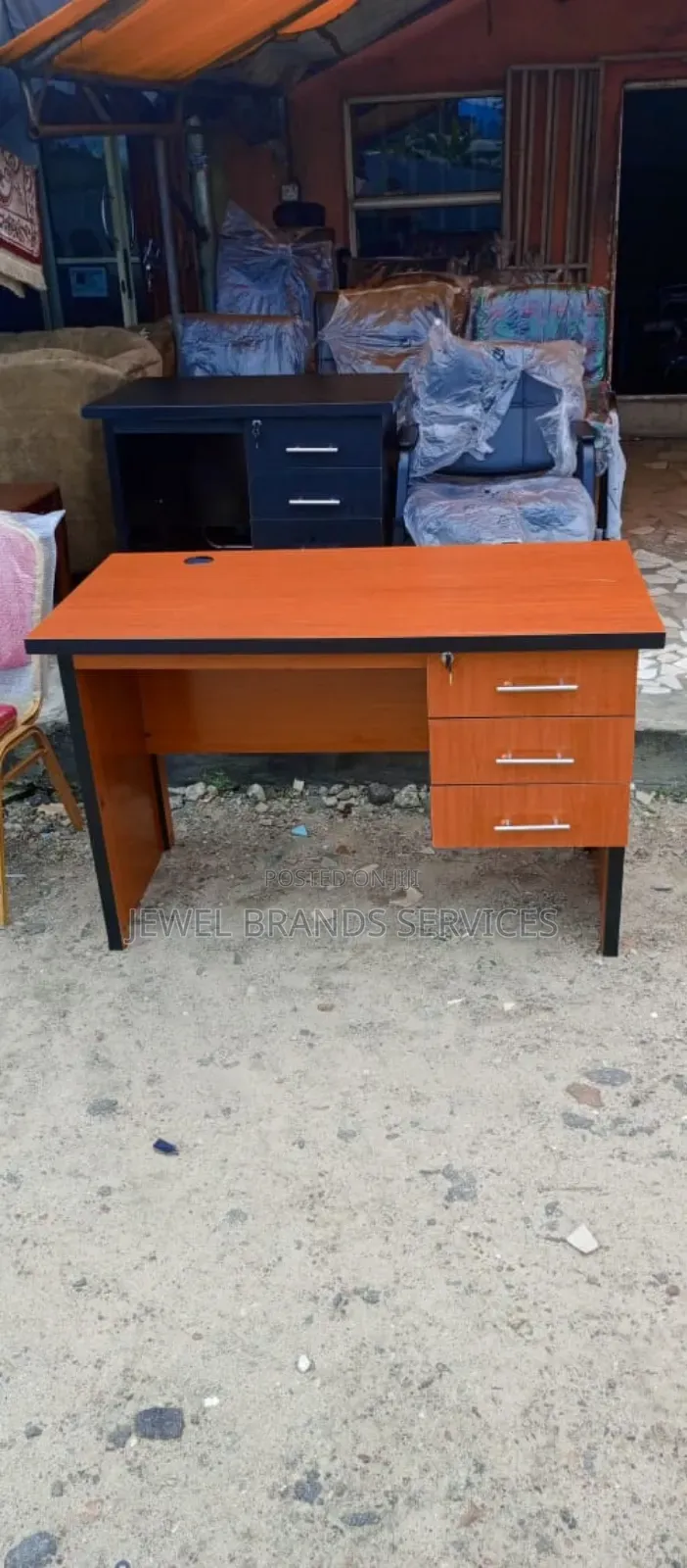 Office Table With Drawers 4 Feet